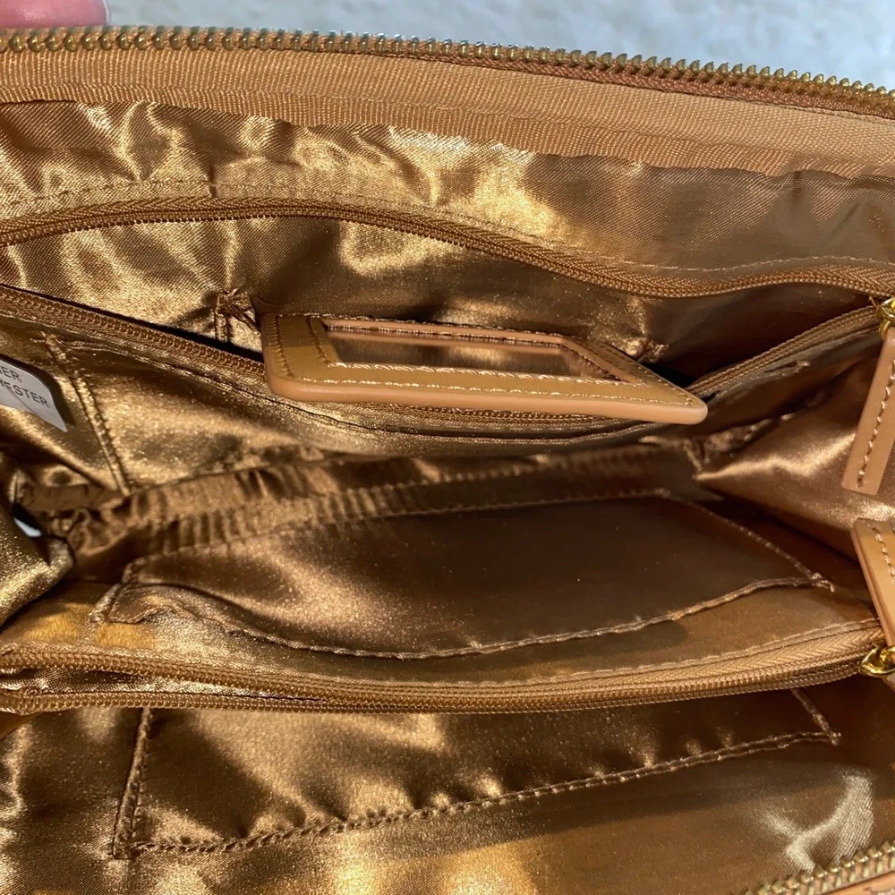 Joy & Man Leather Shoulder bag in Tan in almost new condition - Picture 5 of 8